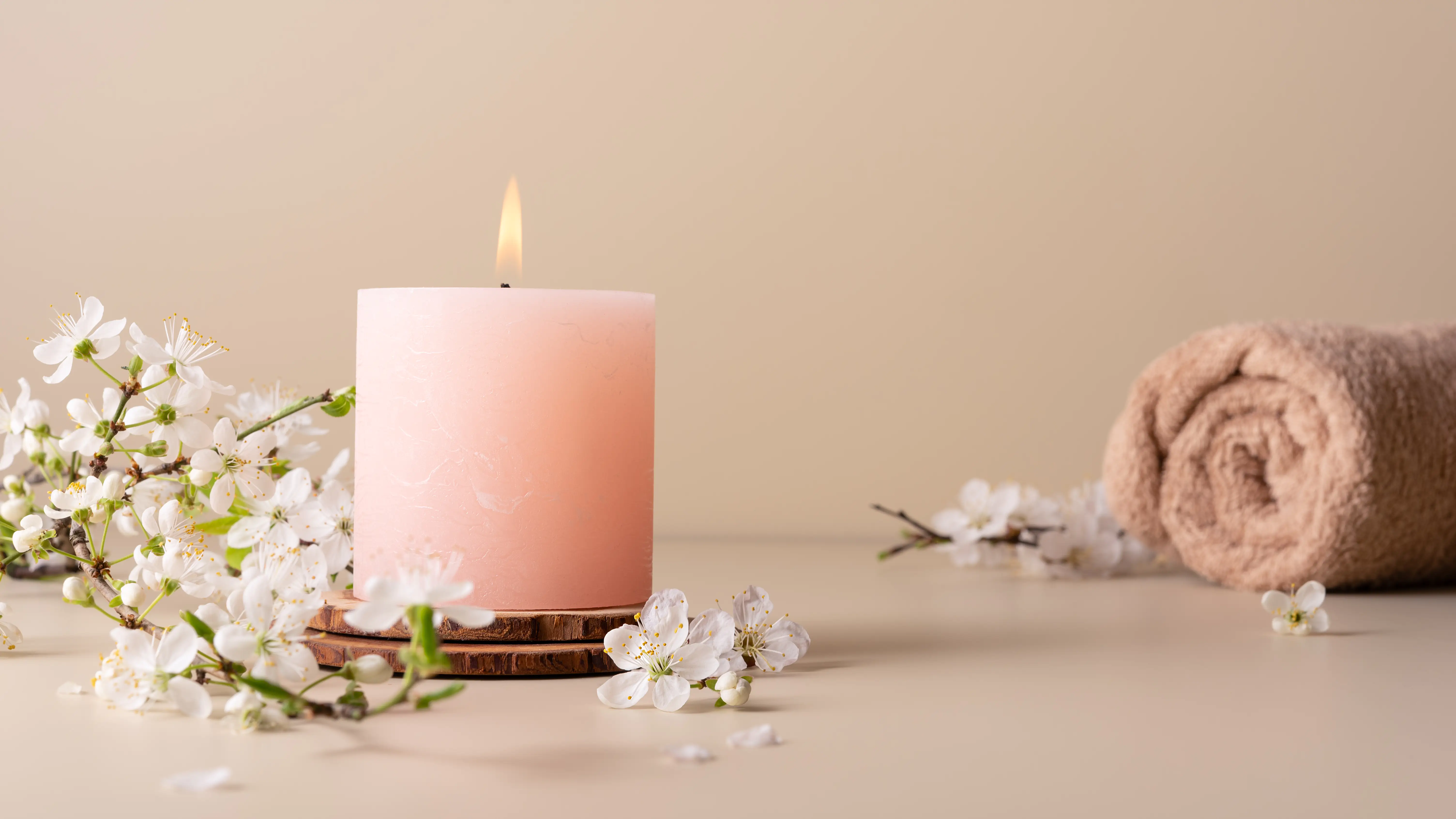 Crafting candles with superior finish and lasting fragrance release